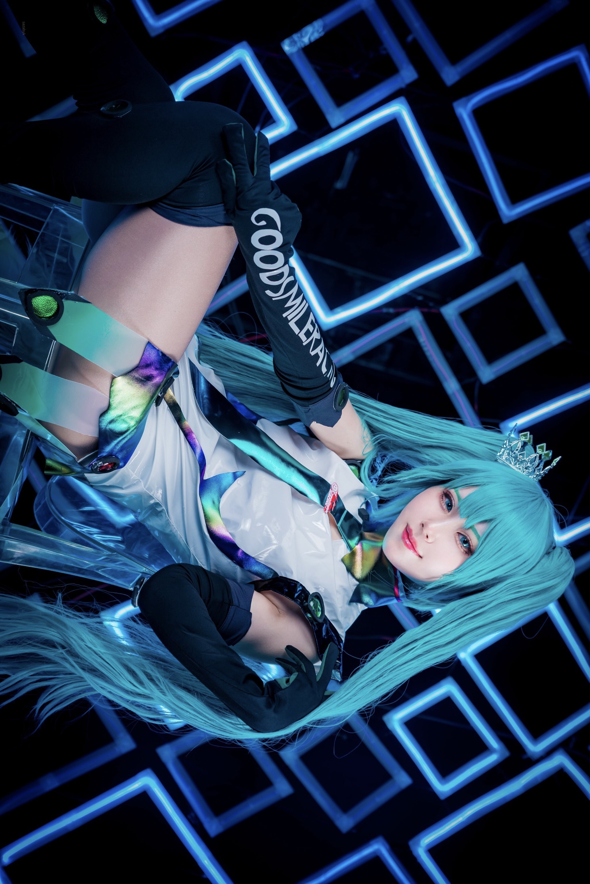 コスプレ横4