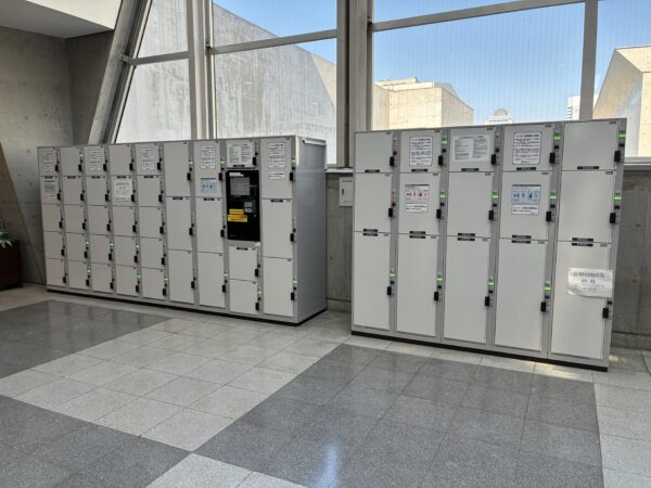 幕張メッセ内のコインロッカー