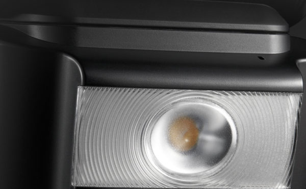 GodoxのV860IIIとV860IIを比較。違いはどんなところ?