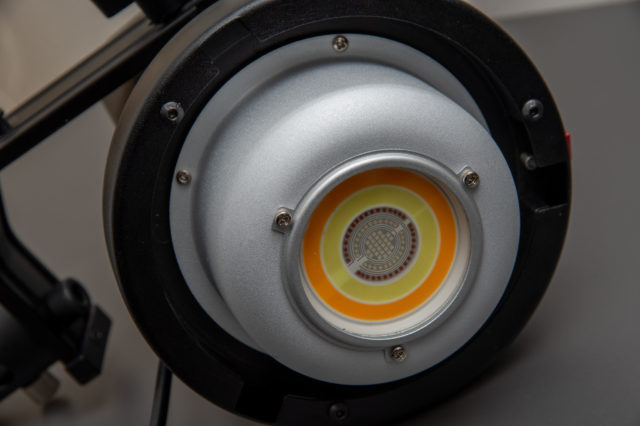 AMBITFUL FL80 RGBという格安LEDライトをレビューと感想