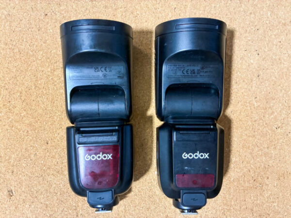 Godox V100とGodox V1