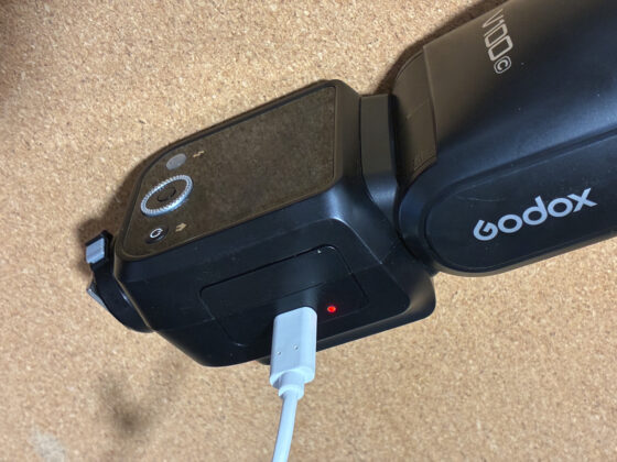 Godox V100とV1Proのバッテリーと互換性