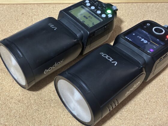 Godox V1とV100 を比較レビュー!性能・使い勝手・バッテリー互換性まで解説